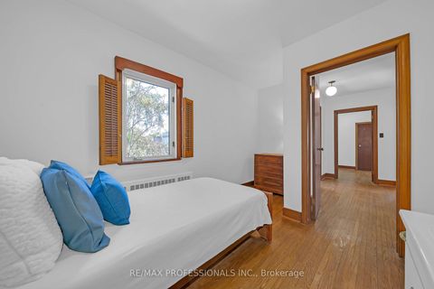 Photo 29 at 29 Tremont Road, City Centre West, Toronto