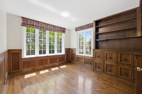 Photo 6 at 8 Riverside Crescent, Swansea, Toronto