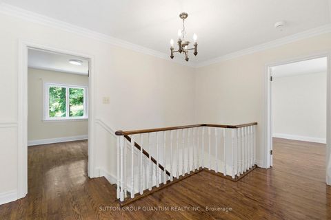 Photo 21 at 8 Riverside Crescent, Swansea, Toronto