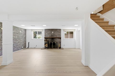Photo 30 at 8 Riverside Crescent, Swansea, Toronto
