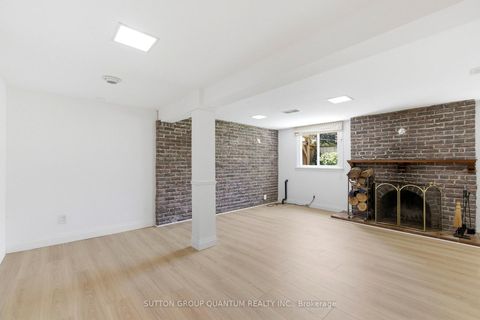 Photo 31 at 8 Riverside Crescent, Swansea, Toronto