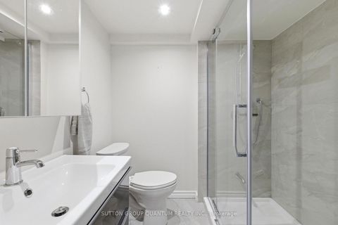 Photo 34 at 8 Riverside Crescent, Swansea, Toronto
