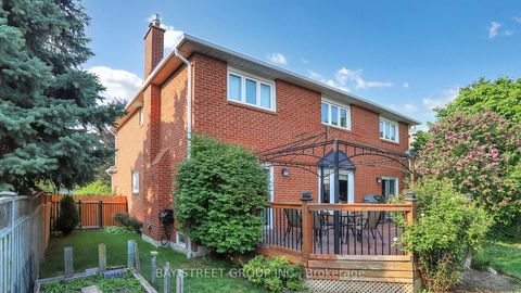 Photo 41 at 57 Whitburn Crescent, Maple, Vaughan