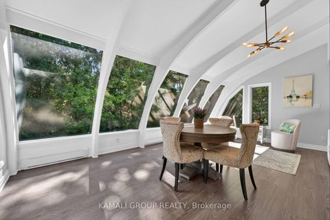 Photo 15 at 61 Lawnwood Court, Mill Pond, Richmond Hill