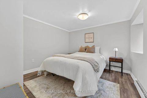 Photo 23 at 61 Lawnwood Court, Mill Pond, Richmond Hill