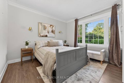 Photo 25 at 61 Lawnwood Court, Mill Pond, Richmond Hill