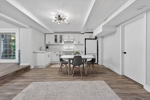 Photo 35 at 61 Lawnwood Court, Mill Pond, Richmond Hill