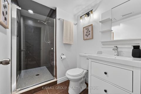 Photo 36 at 61 Lawnwood Court, Mill Pond, Richmond Hill