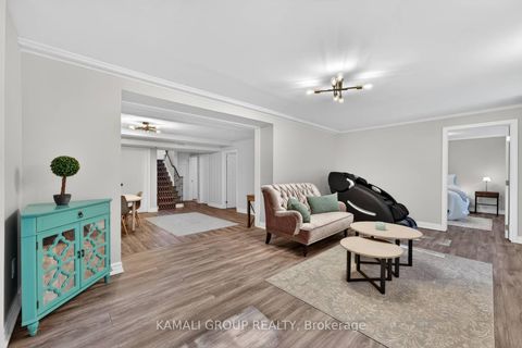 Photo 40 at 61 Lawnwood Court, Mill Pond, Richmond Hill