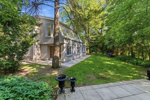 Photo 43 at 61 Lawnwood Court, Mill Pond, Richmond Hill