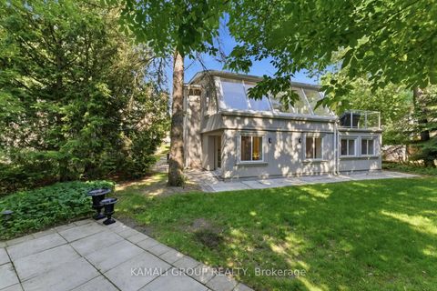 Photo 44 at 61 Lawnwood Court, Mill Pond, Richmond Hill