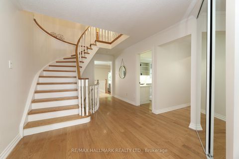 Photo 3 at 58 Pickett Crescent, Westbrook, Richmond Hill