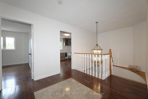 Photo 16 at 58 Pickett Crescent, Westbrook, Richmond Hill