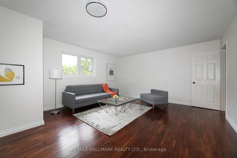 Photo 18 at 58 Pickett Crescent, Westbrook, Richmond Hill
