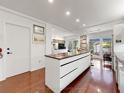 Photo 6 at 63 St Clements Avenue, Eglinton, Toronto