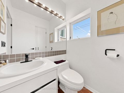 Photo 16 at 63 St Clements Avenue, Eglinton, Toronto