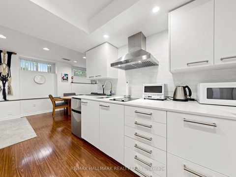 Photo 38 at 63 St Clements Avenue, Eglinton, Toronto