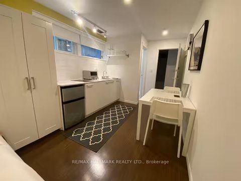 Photo 48 at 63 St Clements Avenue, Eglinton, Toronto