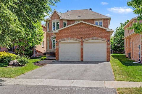 Photo 1 at 9 Hammerstone Crescent, Beverley Glen, Vaughan