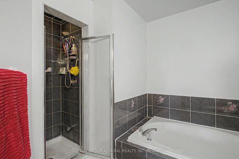 Photo 21 at 9 Hammerstone Crescent, Beverley Glen, Vaughan