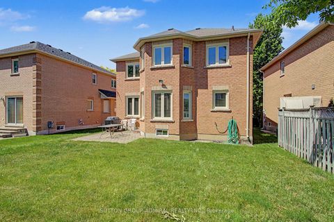 Photo 29 at 9 Hammerstone Crescent, Beverley Glen, Vaughan