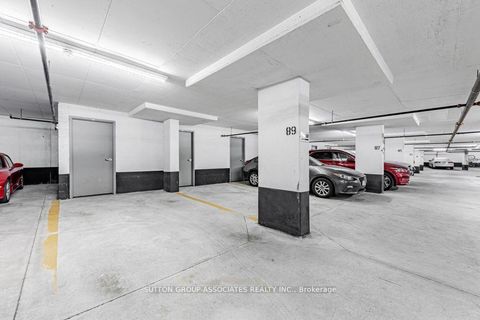 Photo 15 at 110 - 628 Fleet Street, Niagara, Toronto