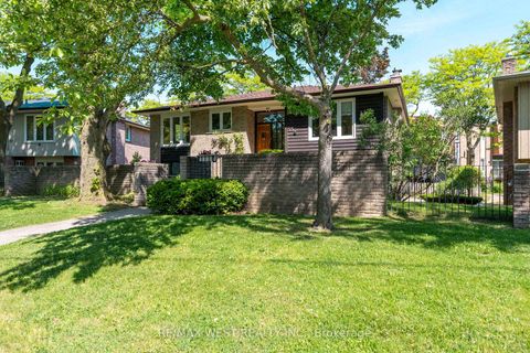Photo 2 at H55 - 55 Guildcrest Drive, Guildwood, Toronto