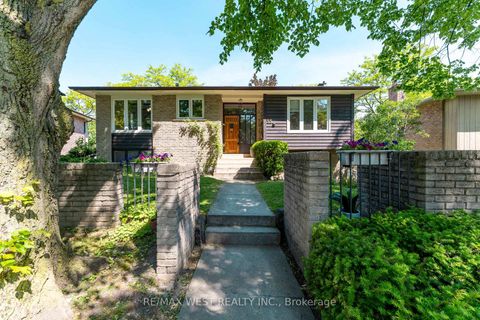 Photo 3 at H55 - 55 Guildcrest Drive, Guildwood, Toronto