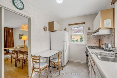 Photo 6 at 34 Addison Crescent, Don Mills, Toronto