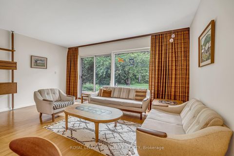 Photo 10 at 34 Addison Crescent, Don Mills, Toronto