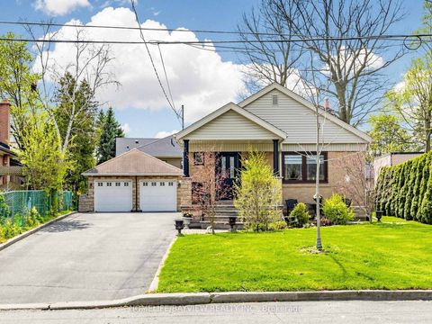 Photo 0 at 10 Woolton Crescent, Amesbury, Toronto
