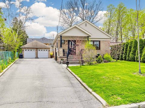 Photo 1 at 10 Woolton Crescent, Amesbury, Toronto