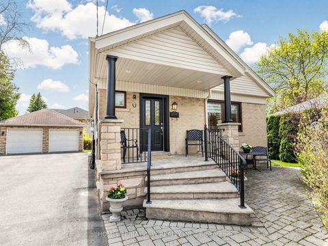 Photo 3 at 10 Woolton Crescent, Amesbury, Toronto