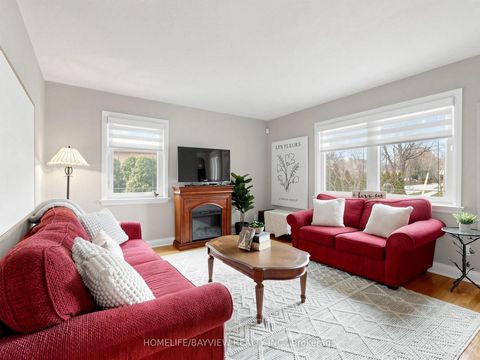 Photo 6 at 10 Woolton Crescent, Amesbury, Toronto