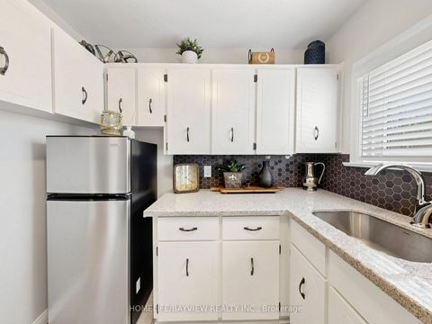 Photo 12 at 10 Woolton Crescent, Amesbury, Toronto