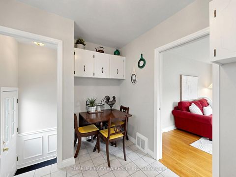 Photo 13 at 10 Woolton Crescent, Amesbury, Toronto