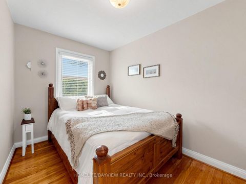 Photo 17 at 10 Woolton Crescent, Amesbury, Toronto
