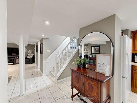 Photo 23 at 10 Woolton Crescent, Amesbury, Toronto