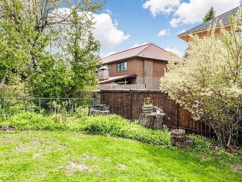 Photo 47 at 10 Woolton Crescent, Amesbury, Toronto