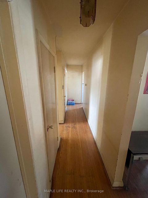 Photo 13 at 147 Earlton Road, Sullivan, Toronto