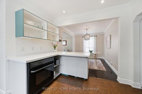 Photo 12 at 33 South Kingsway, Swansea, Toronto