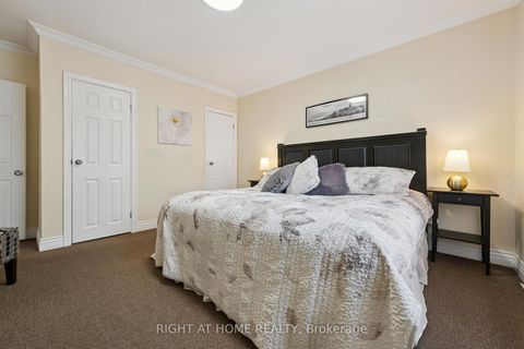 Photo 15 at 33 South Kingsway, Swansea, Toronto