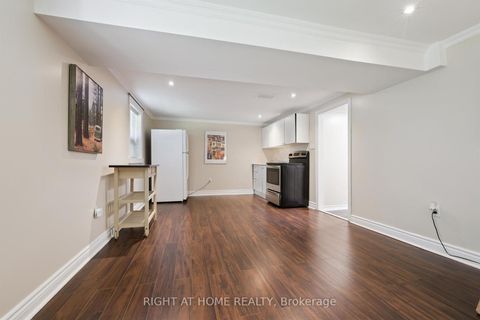 Photo 22 at 33 South Kingsway, Swansea, Toronto