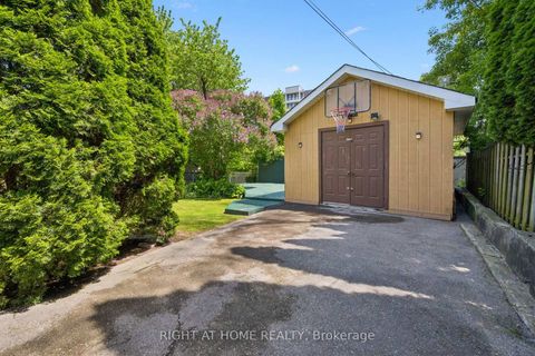 Photo 31 at 33 South Kingsway, Swansea, Toronto