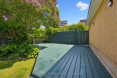 Photo 33 at 33 South Kingsway, Swansea, Toronto