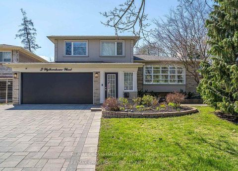 Photo 1 at 3 Wythenshawe Wood, Guildwood, Toronto