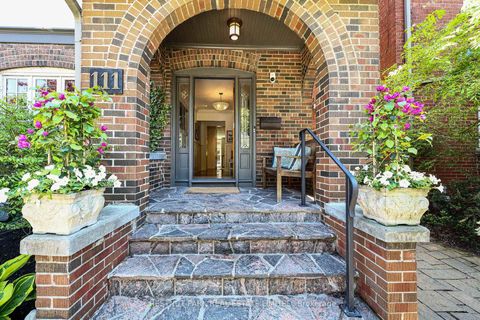 Photo 2 at 111 Glenview Avenue, Lawrence Park South, Toronto