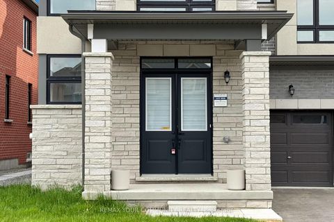 Photo 1 at 105 Halldorson Avenue, Bayview Northeast, Aurora