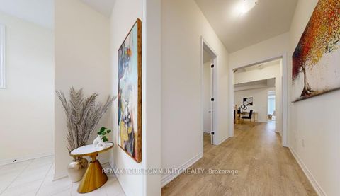 Photo 3 at 105 Halldorson Avenue, Bayview Northeast, Aurora