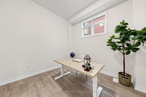 Photo 5 at 105 Halldorson Avenue, Bayview Northeast, Aurora